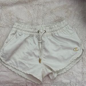 Champion shorts🤍🤎